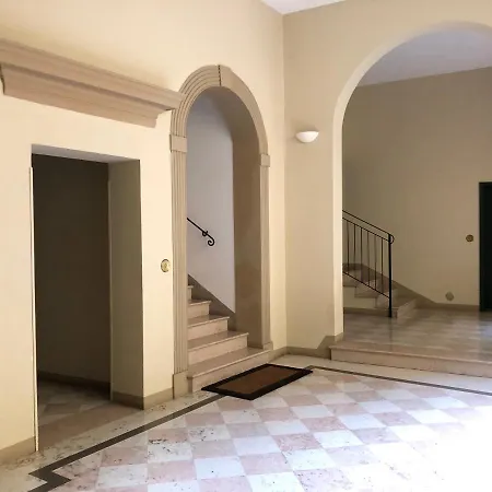 Angolo Via Parigi Daire Bolonya